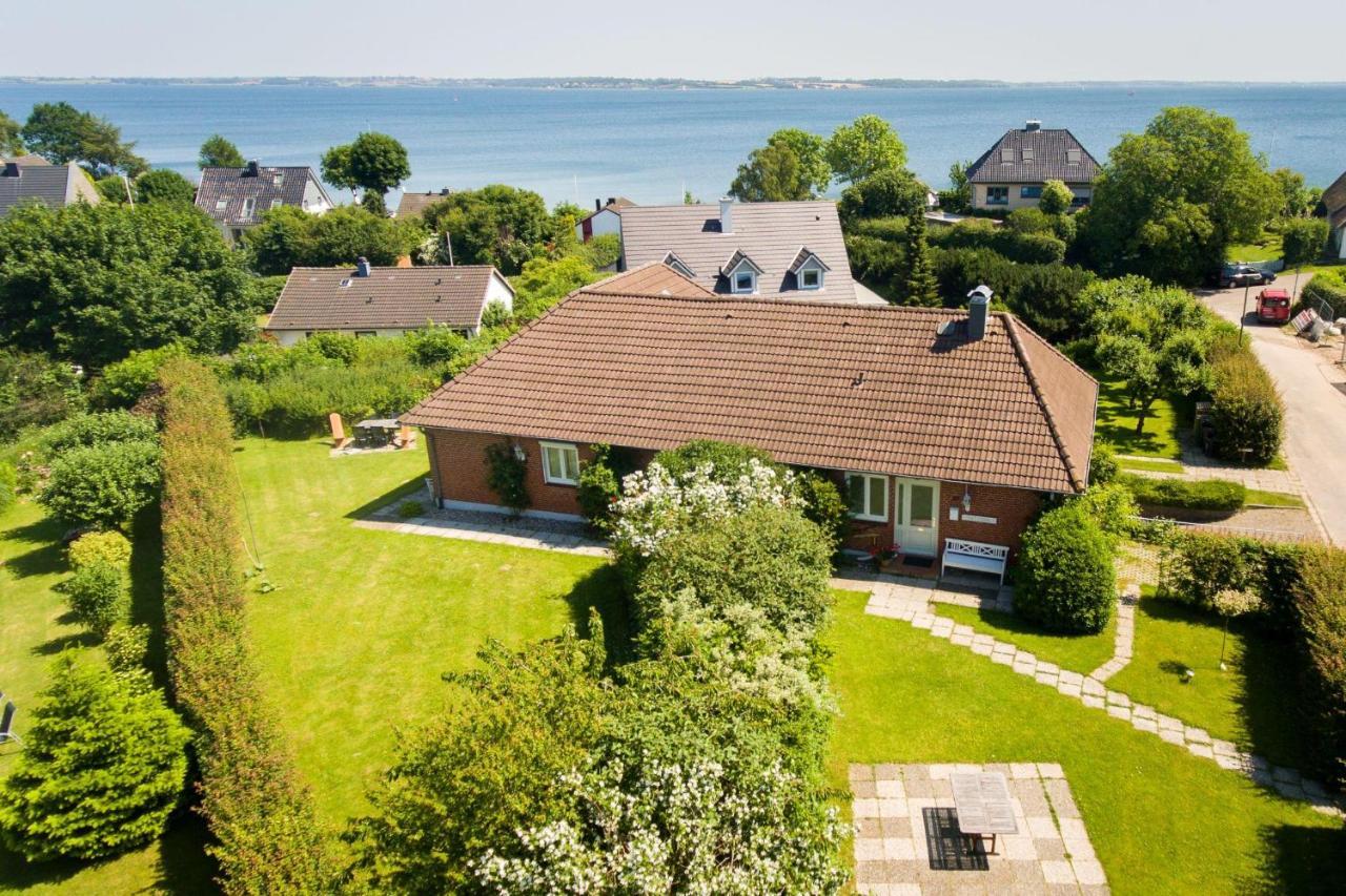 Seeblick II - Gemuetliche 60Qm - Ganzes Haus - 50M Zum Naturstrand - Mit Terrasse Und Grossem Garten Glücksburg Esterno foto