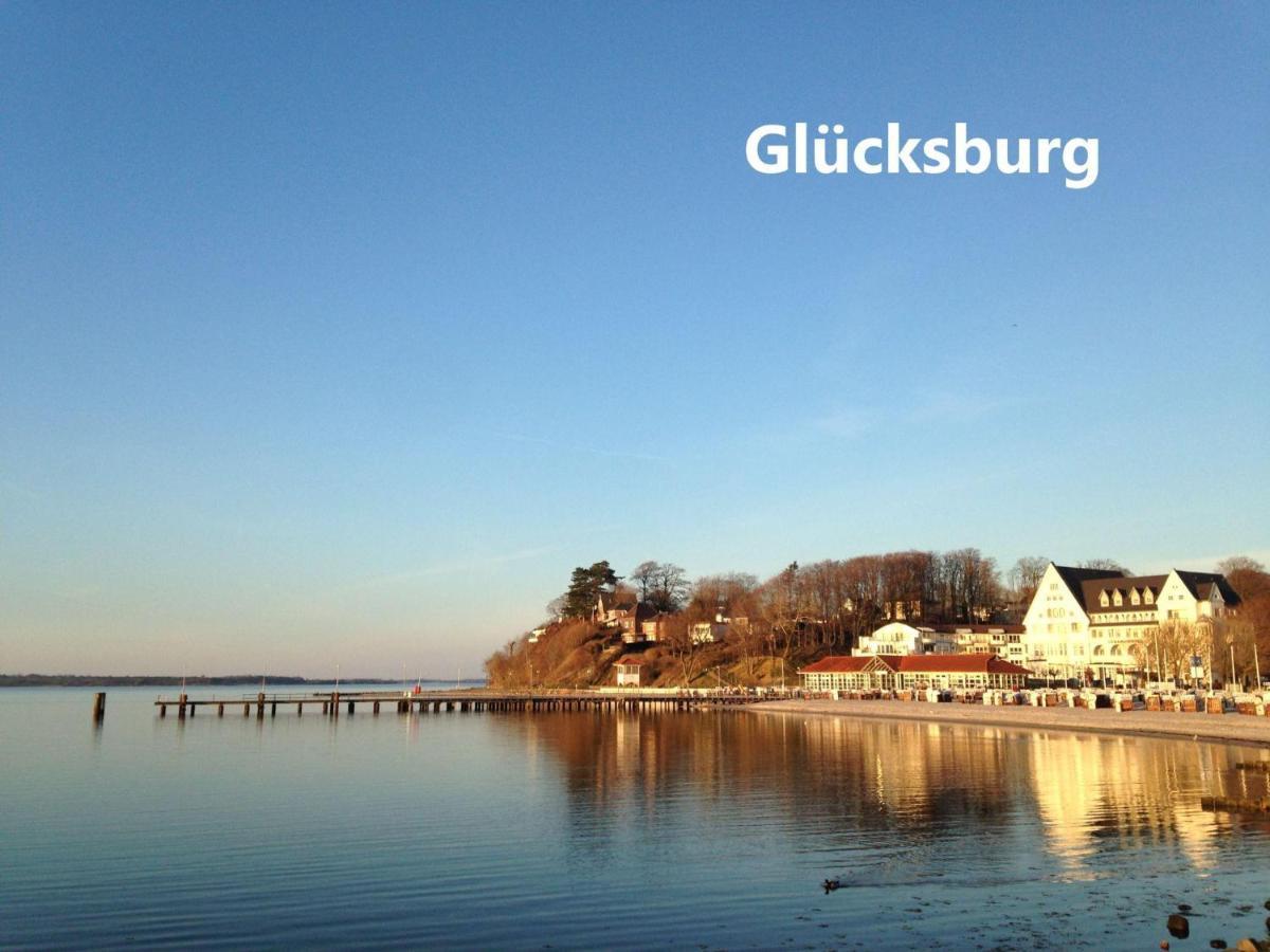 Seeblick II - Gemuetliche 60Qm - Ganzes Haus - 50M Zum Naturstrand - Mit Terrasse Und Grossem Garten Glücksburg Esterno foto